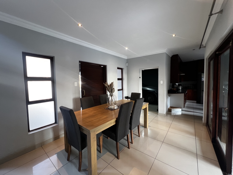To Let 3 Bedroom Property for Rent in Noordwyk Gauteng