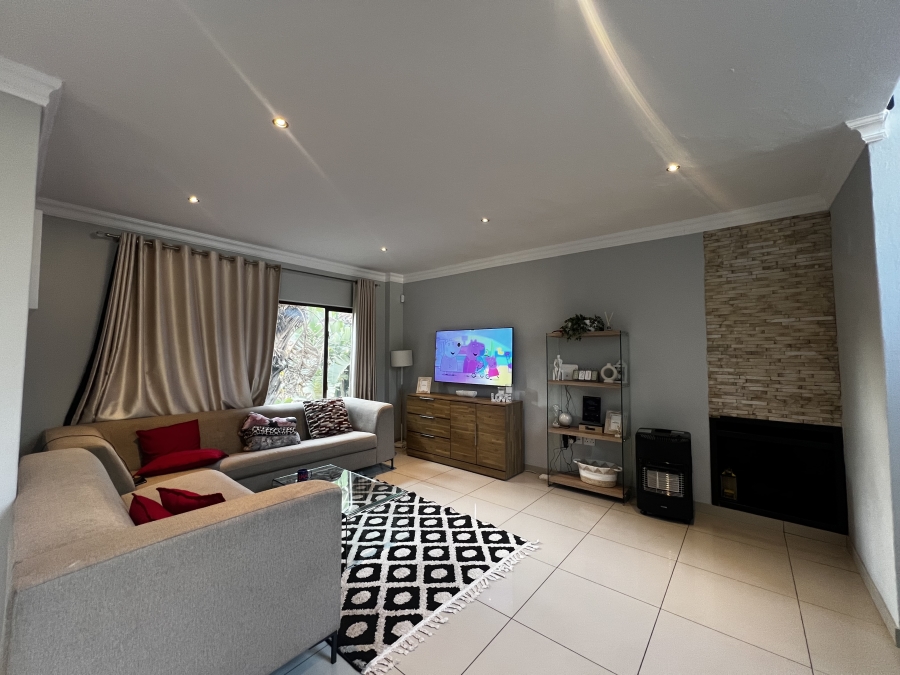 To Let 3 Bedroom Property for Rent in Noordwyk Gauteng