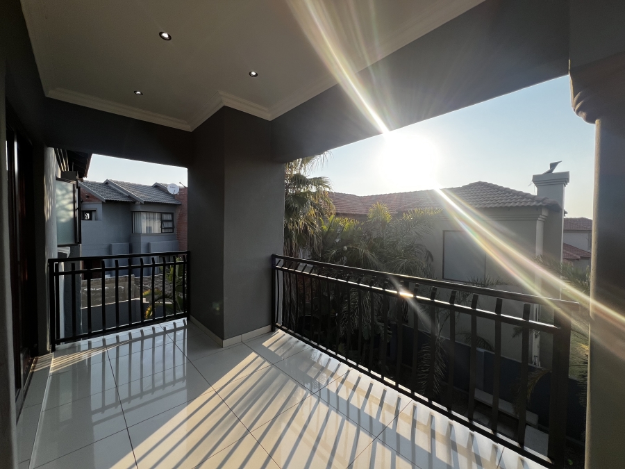 To Let 3 Bedroom Property for Rent in Noordwyk Gauteng