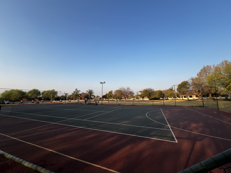 To Let 3 Bedroom Property for Rent in Noordwyk Gauteng