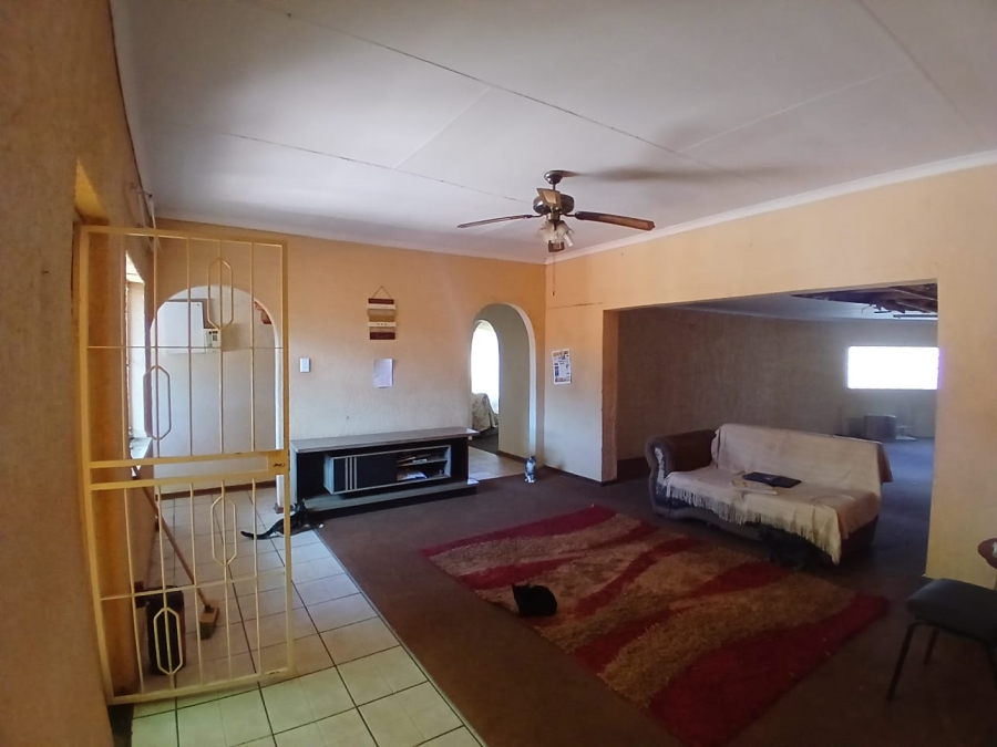 3 Bedroom Property for Sale in Carletonville Central Gauteng