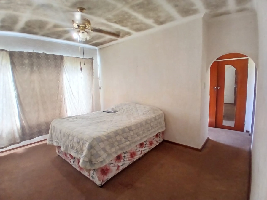 3 Bedroom Property for Sale in Carletonville Central Gauteng