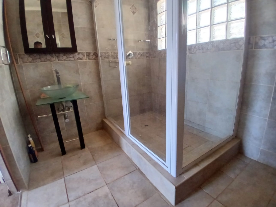 3 Bedroom Property for Sale in Carletonville Central Gauteng