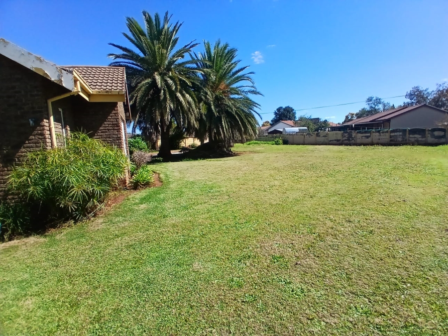 3 Bedroom Property for Sale in Carletonville Central Gauteng