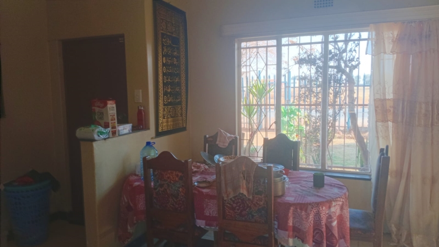 3 Bedroom Property for Sale in Finsbury Gauteng