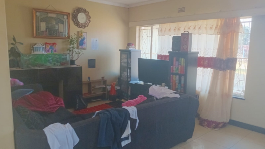 3 Bedroom Property for Sale in Finsbury Gauteng