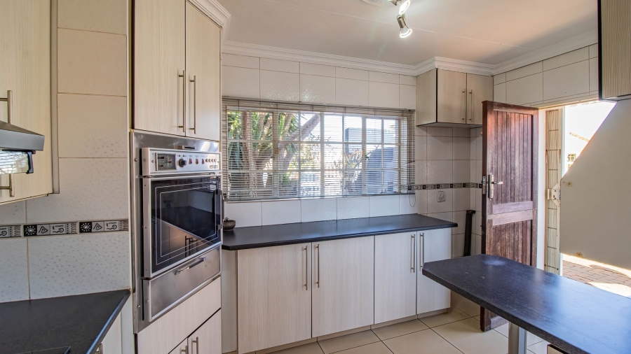4 Bedroom Property for Sale in Lenasia South Gauteng