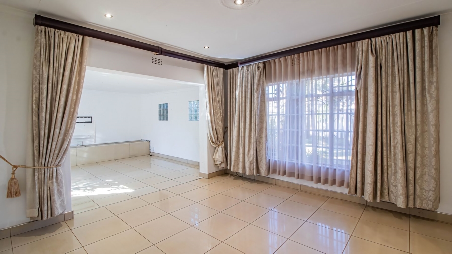 4 Bedroom Property for Sale in Lenasia South Gauteng