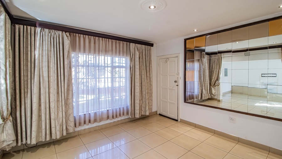 4 Bedroom Property for Sale in Lenasia South Gauteng