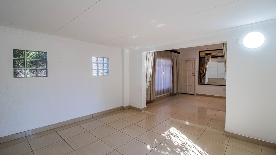 4 Bedroom Property for Sale in Lenasia South Gauteng