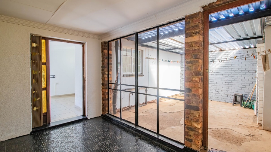 4 Bedroom Property for Sale in Lenasia South Gauteng