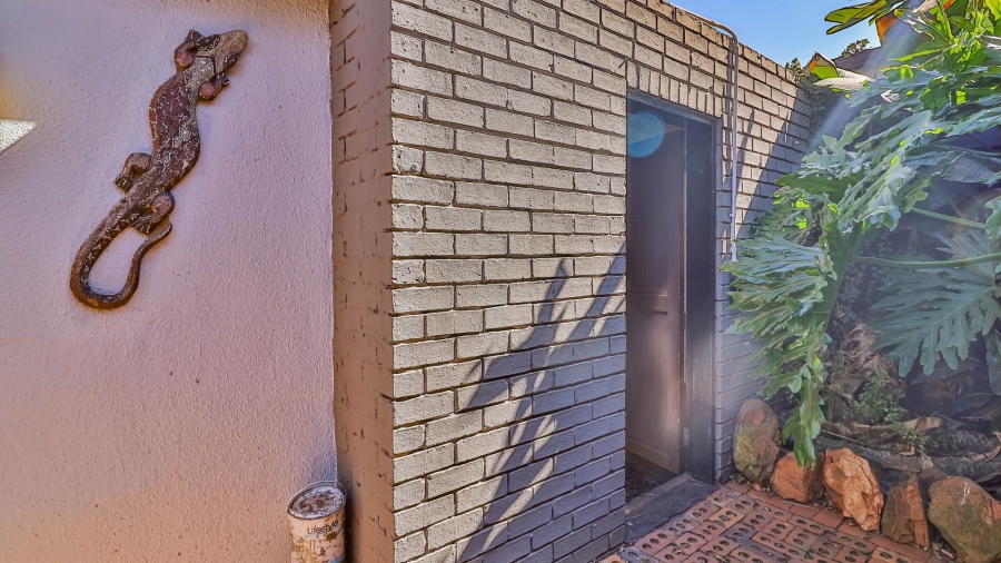 4 Bedroom Property for Sale in Lenasia South Gauteng