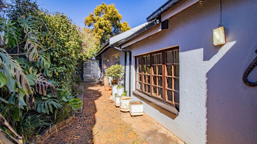 4 Bedroom Property for Sale in Lenasia South Gauteng
