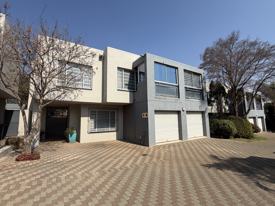 3 Bedroom Property for Sale in Bassonia Gauteng