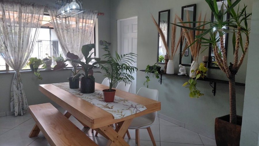 4 Bedroom Property for Sale in Greenhills Gauteng