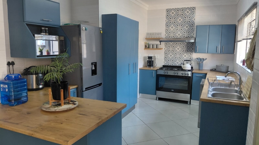 4 Bedroom Property for Sale in Greenhills Gauteng