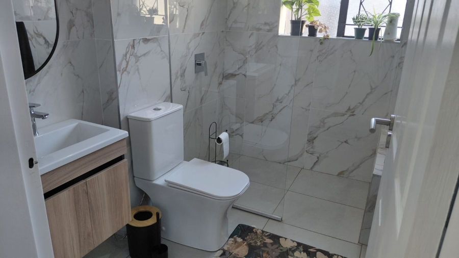4 Bedroom Property for Sale in Greenhills Gauteng