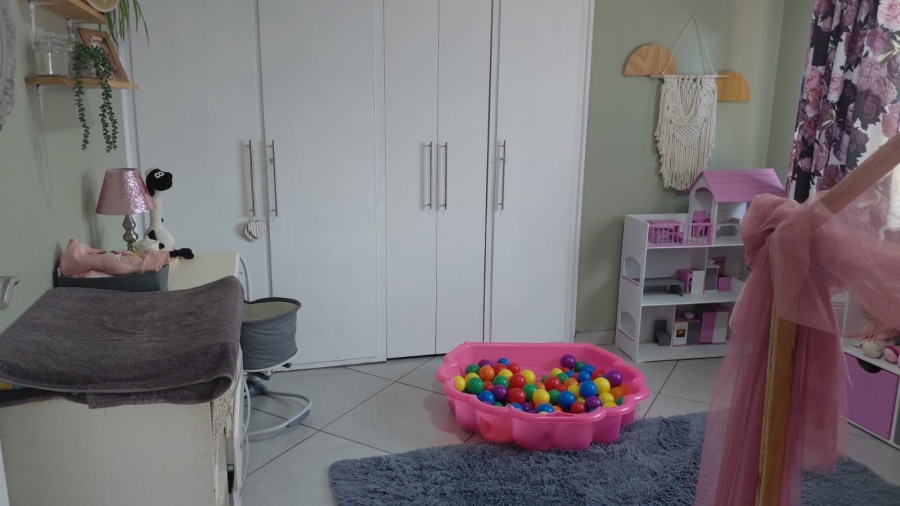 4 Bedroom Property for Sale in Greenhills Gauteng