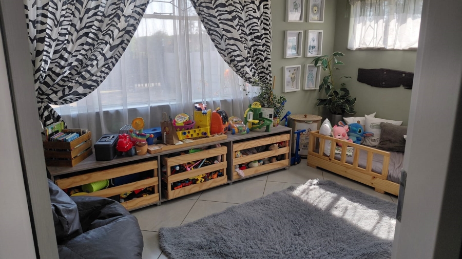 4 Bedroom Property for Sale in Greenhills Gauteng