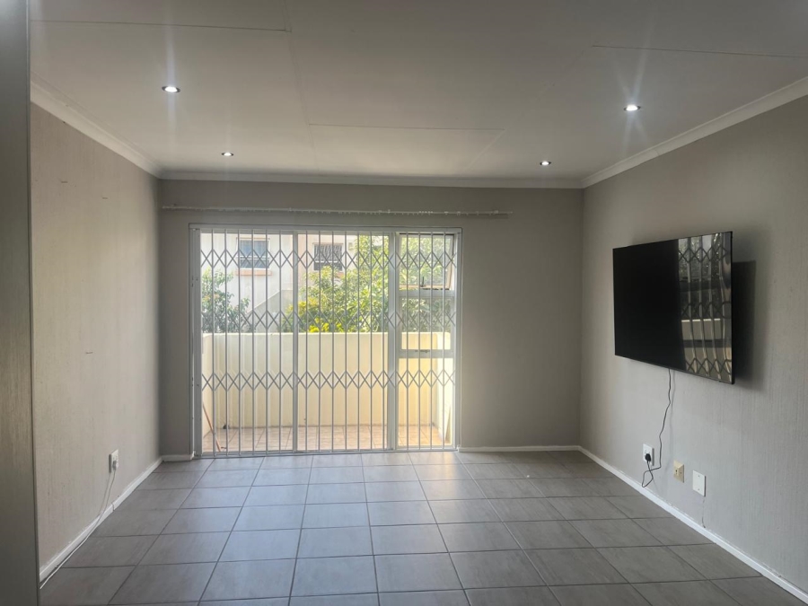 2 Bedroom Property for Sale in Vorna Valley Gauteng