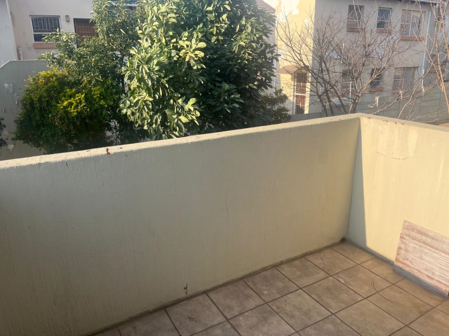 2 Bedroom Property for Sale in Vorna Valley Gauteng