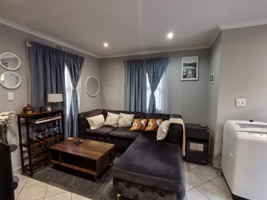 3 Bedroom Property for Sale in Lotus Gardens Gauteng