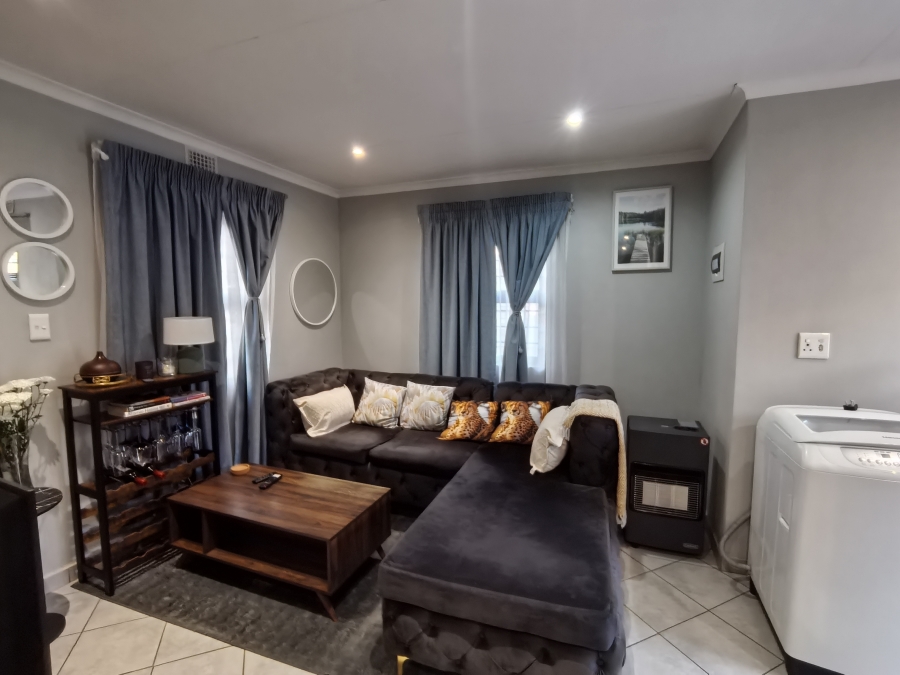 3 Bedroom Property for Sale in Lotus Gardens Gauteng