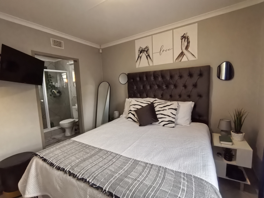3 Bedroom Property for Sale in Lotus Gardens Gauteng
