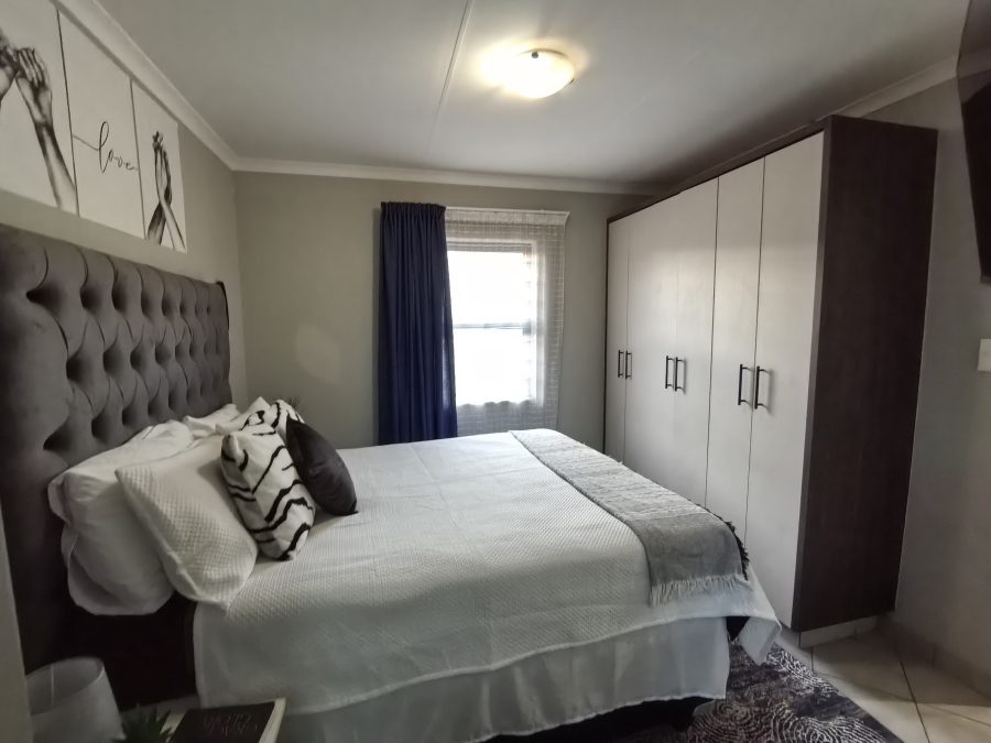 3 Bedroom Property for Sale in Lotus Gardens Gauteng