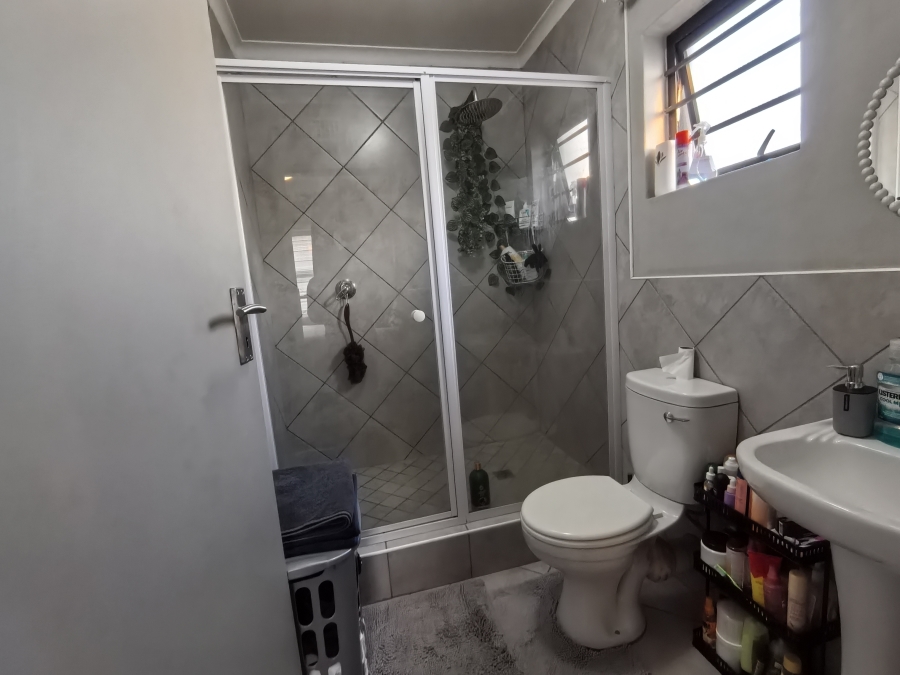 3 Bedroom Property for Sale in Lotus Gardens Gauteng