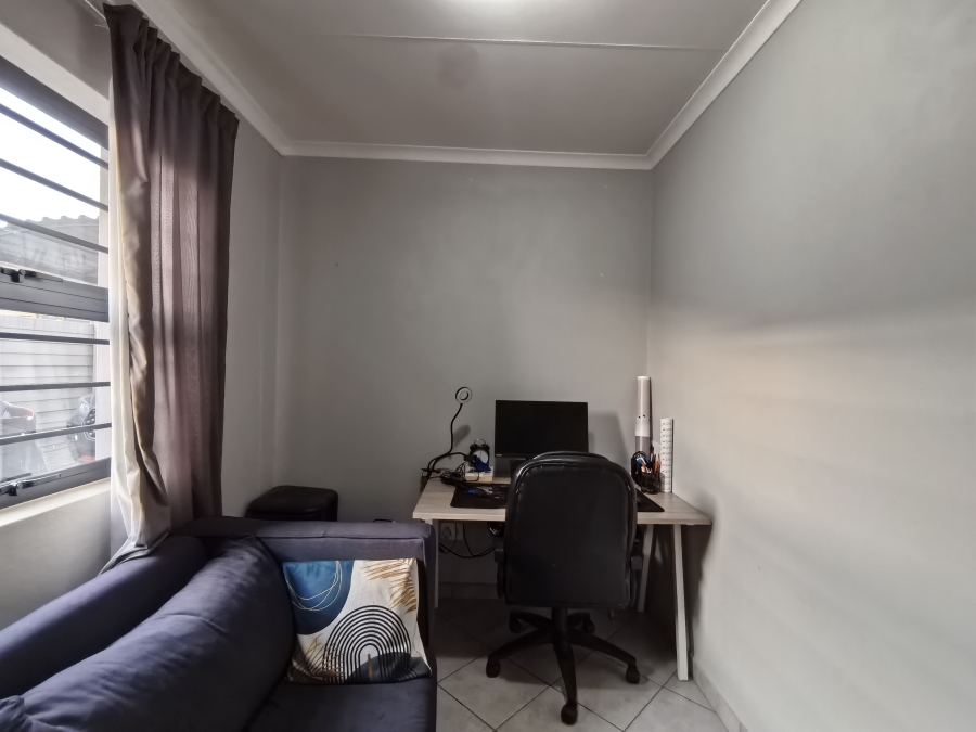 3 Bedroom Property for Sale in Lotus Gardens Gauteng