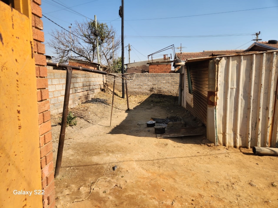 2 Bedroom Property for Sale in Daveyton Gauteng