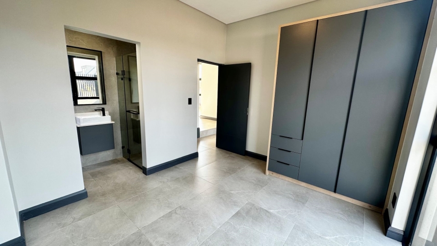 4 Bedroom Property for Sale in Fountainbrook Estate Gauteng