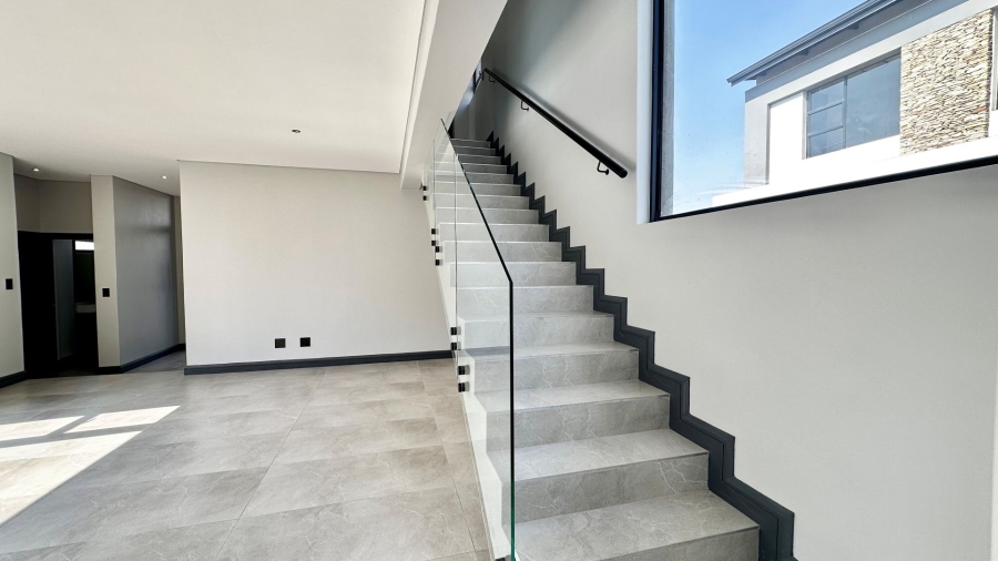 4 Bedroom Property for Sale in Fountainbrook Estate Gauteng