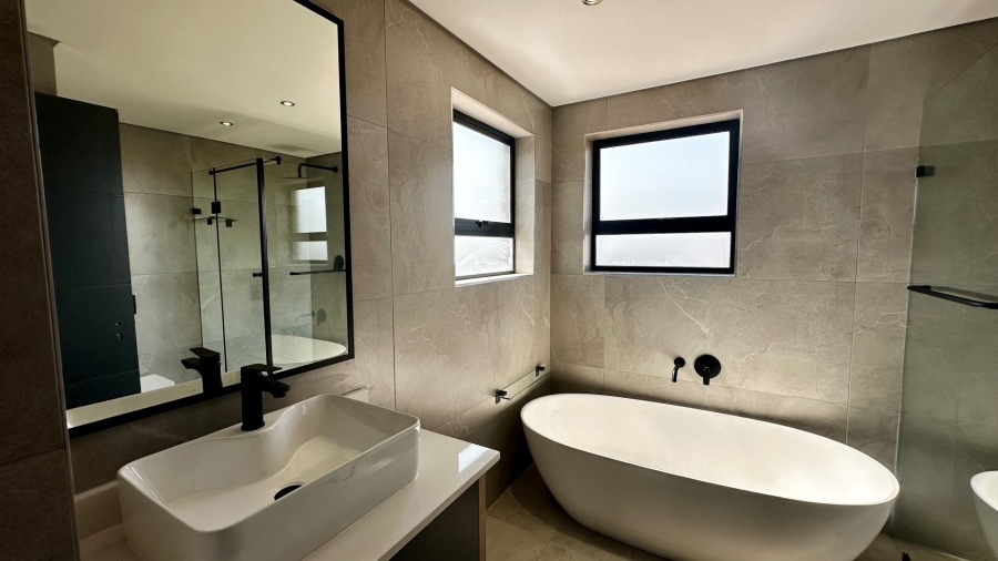 4 Bedroom Property for Sale in Fountainbrook Estate Gauteng