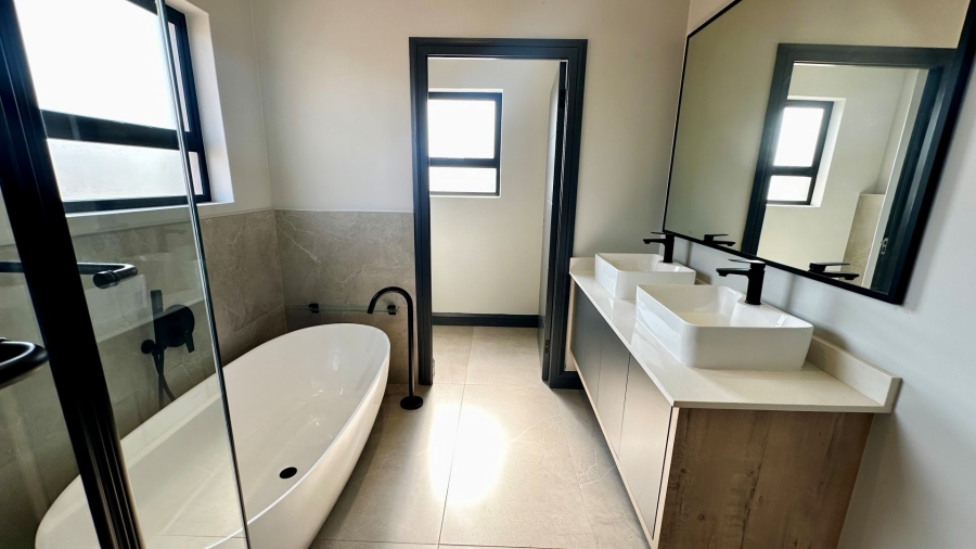 4 Bedroom Property for Sale in Fountainbrook Estate Gauteng