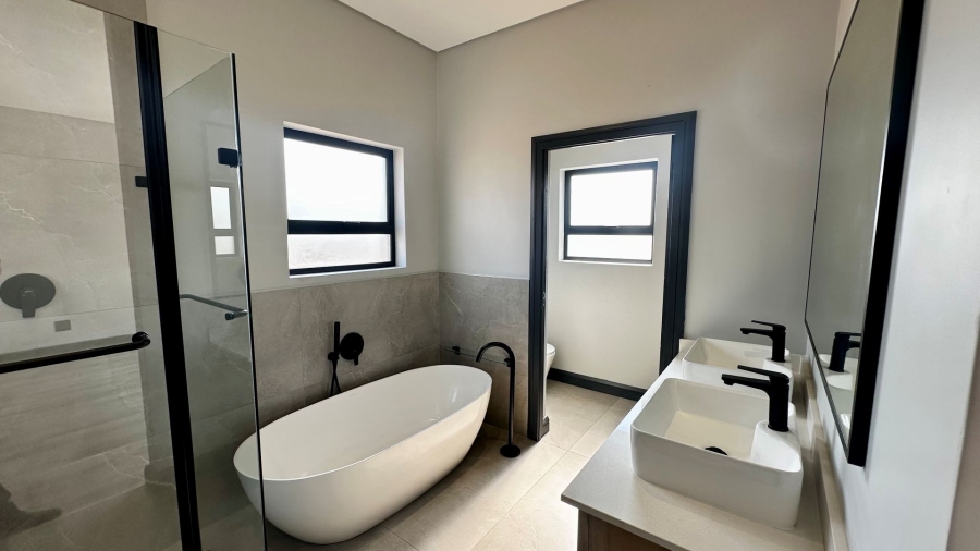 4 Bedroom Property for Sale in Fountainbrook Estate Gauteng