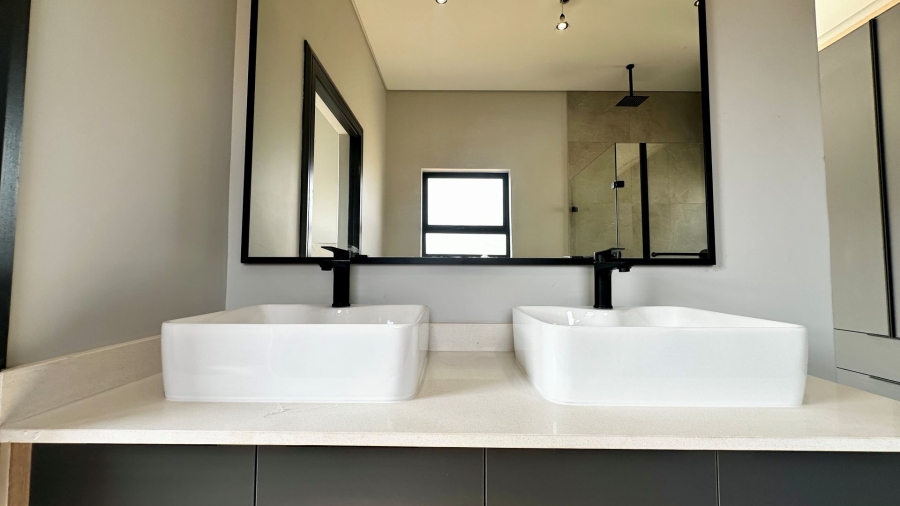 4 Bedroom Property for Sale in Fountainbrook Estate Gauteng