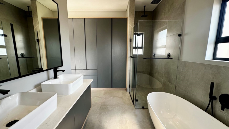 4 Bedroom Property for Sale in Fountainbrook Estate Gauteng