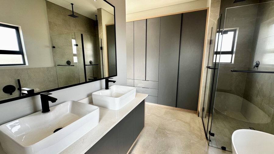 4 Bedroom Property for Sale in Fountainbrook Estate Gauteng