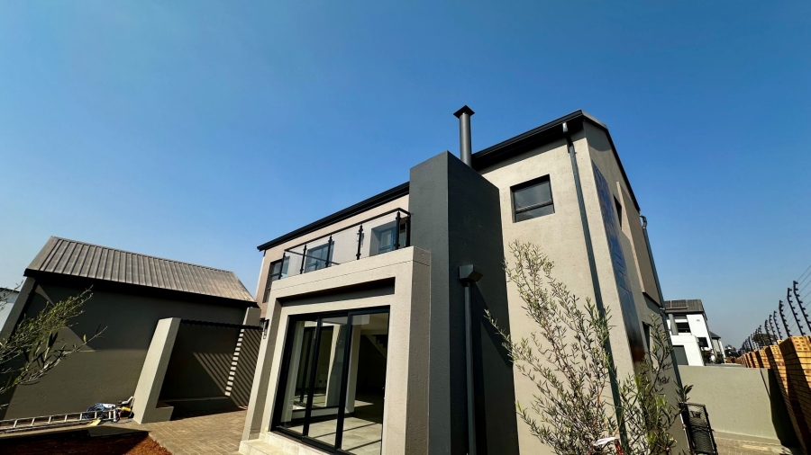 4 Bedroom Property for Sale in Fountainbrook Estate Gauteng