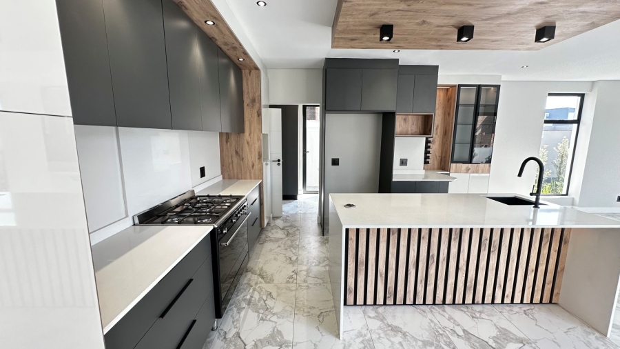 4 Bedroom Property for Sale in Fountainbrook Estate Gauteng