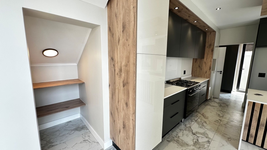 4 Bedroom Property for Sale in Fountainbrook Estate Gauteng