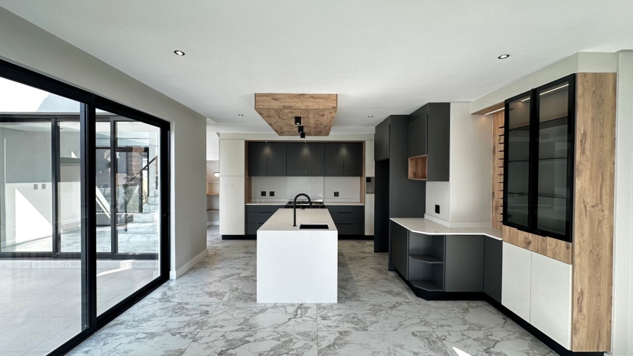 4 Bedroom Property for Sale in Fountainbrook Estate Gauteng