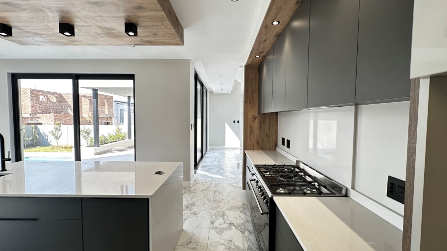 4 Bedroom Property for Sale in Fountainbrook Estate Gauteng