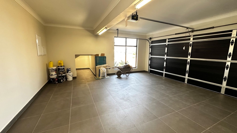 4 Bedroom Property for Sale in Fountainbrook Estate Gauteng