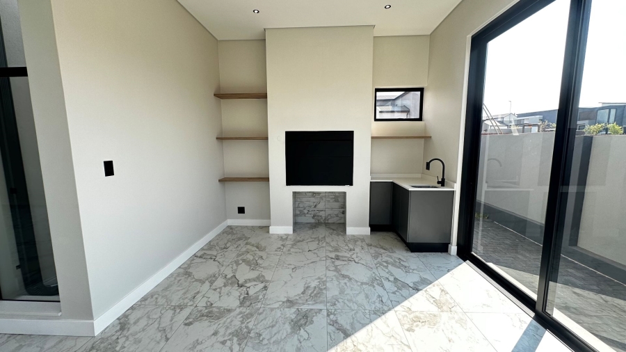 4 Bedroom Property for Sale in Fountainbrook Estate Gauteng