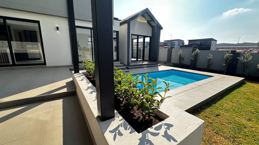 4 Bedroom Property for Sale in Fountainbrook Estate Gauteng