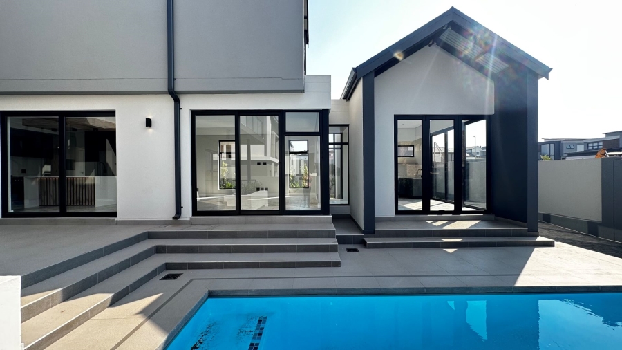 4 Bedroom Property for Sale in Fountainbrook Estate Gauteng