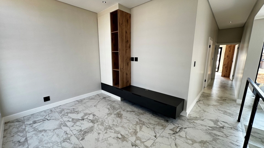 4 Bedroom Property for Sale in Fountainbrook Estate Gauteng